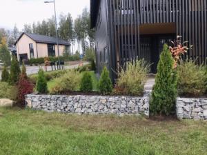 Istutusallas kivikoreista