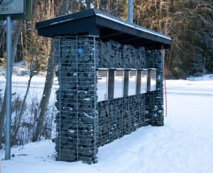 Kivikori_postilaatikko